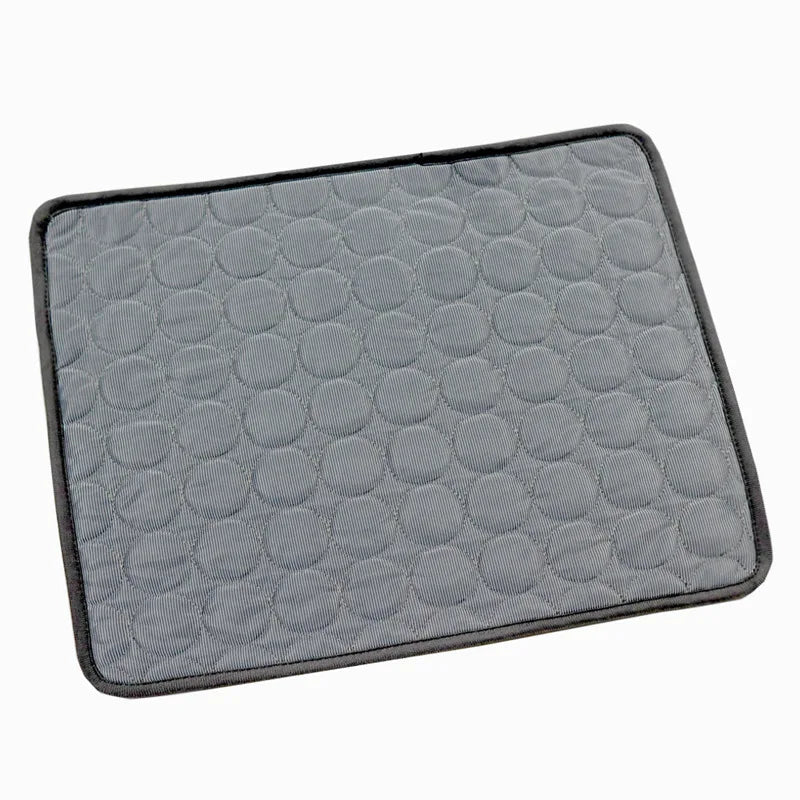 Tapis rafraîchissant gris foncé