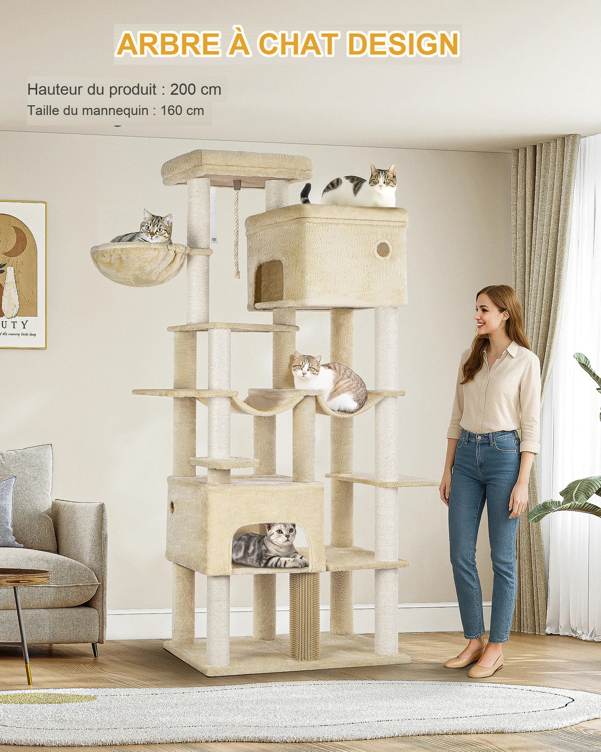 Hauteur de l'arbre à chat comparée à une personne de 160 cm